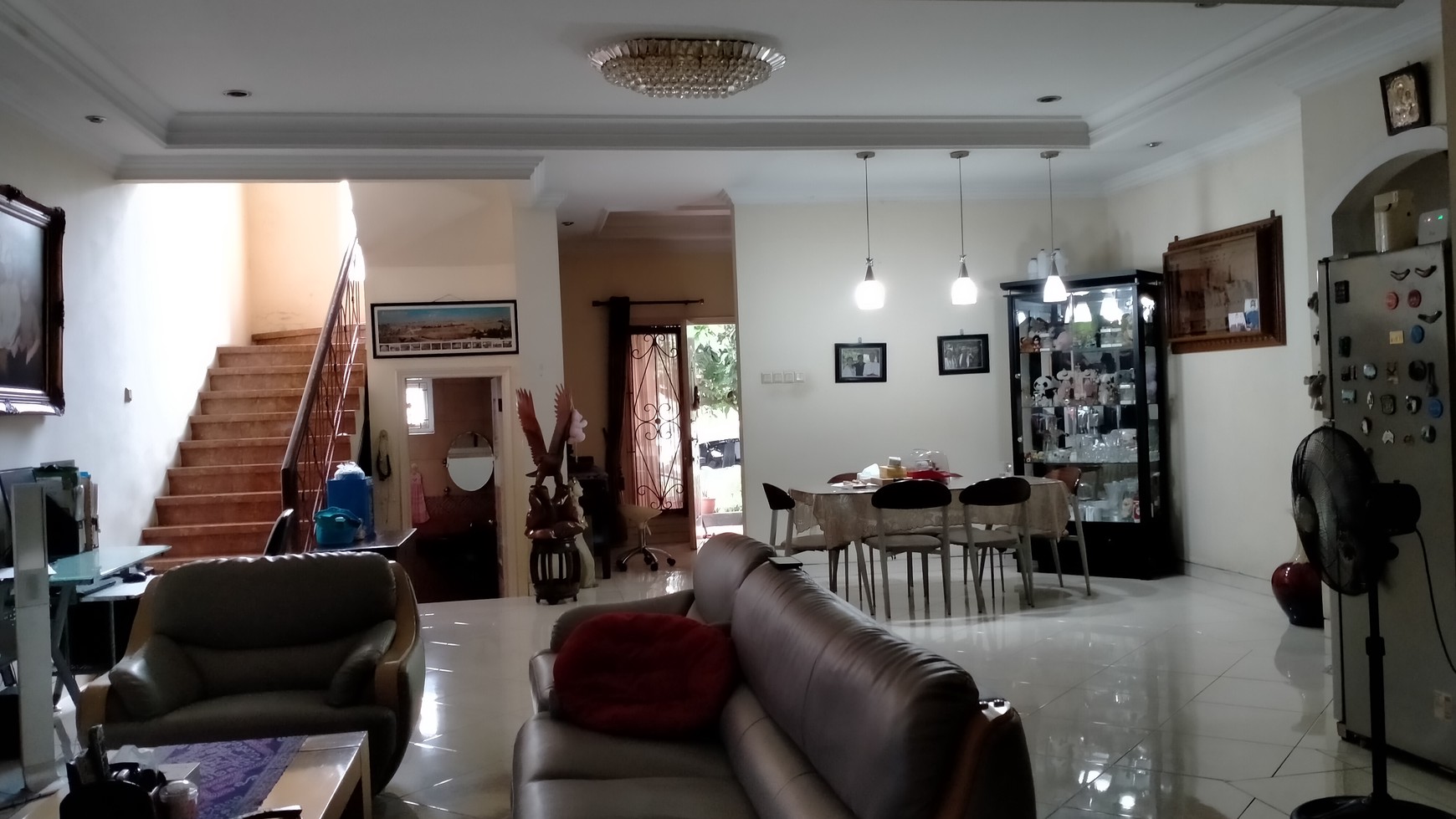 Jual Harga NJOP, Raffles Hills Dijual Cepat, 2 Lantai, Full Furnished, Harga Nego