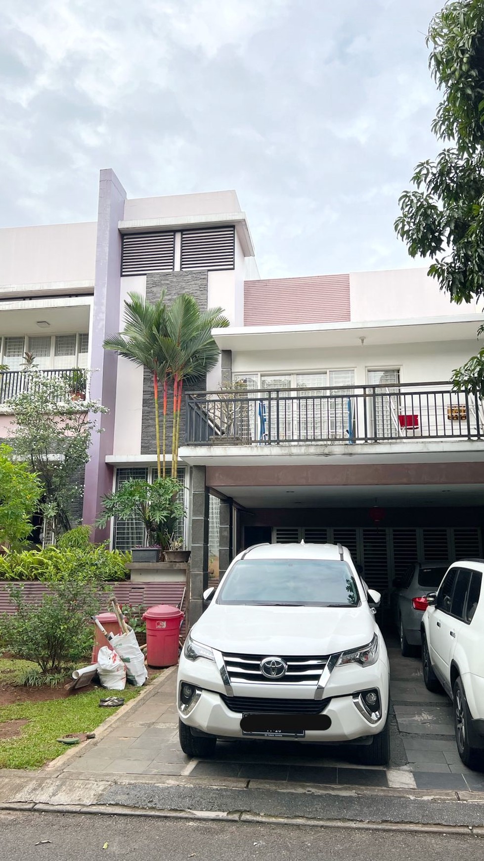 Rumah di Kebayoran Residence Bintaro Sektor 7 TangSel.