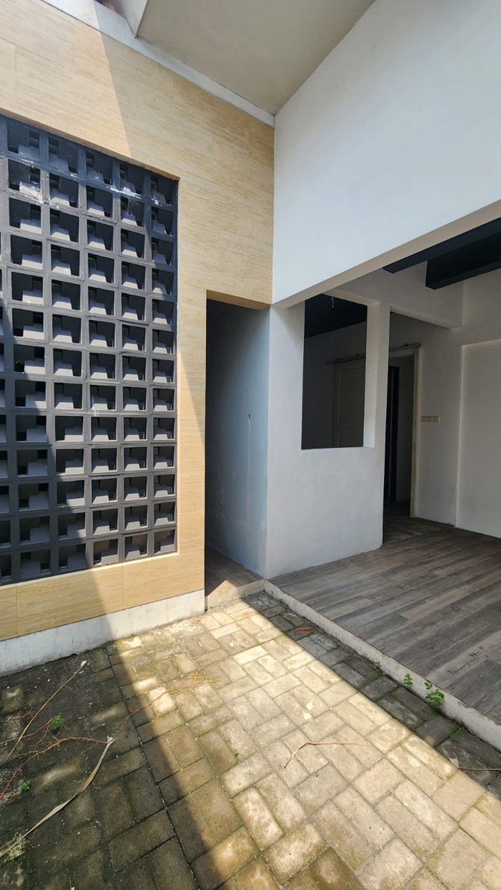 Dijual Rumah Semi Furnished di Perum Jaya Harmoni Sidoarjo