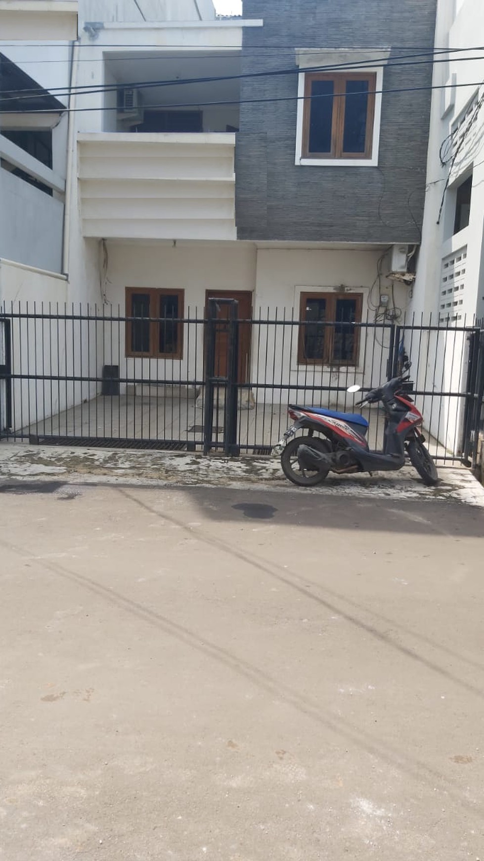 Rumah bekas kost kost'an di kelapa gading Jakarta Utara