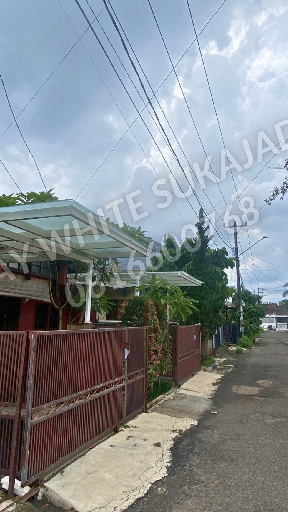 RUMAH DI MARGAWANGI, BUAH BATU