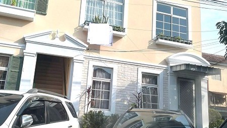 Dijual Townhouse siap huni di Taman Hijau Lippo Karawaci - Tangerang