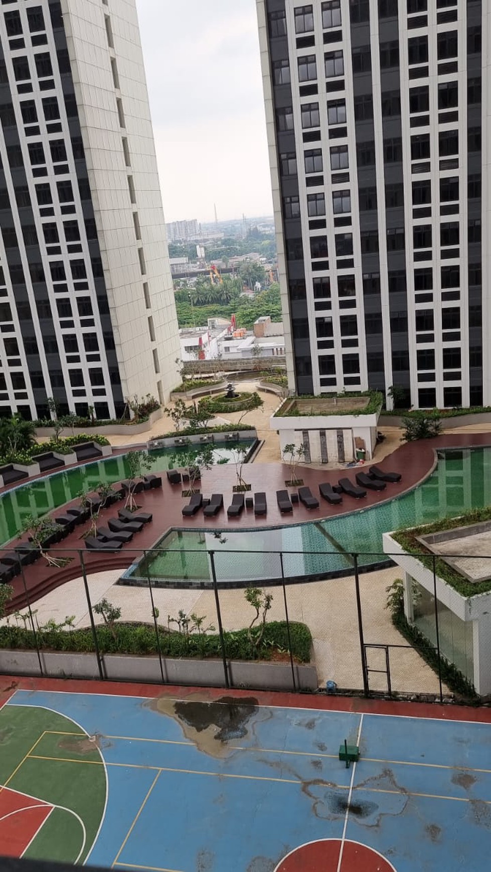 APARTEMEN CHADSTONE  - TOWER ARDEN   (  view  swimming pool) 