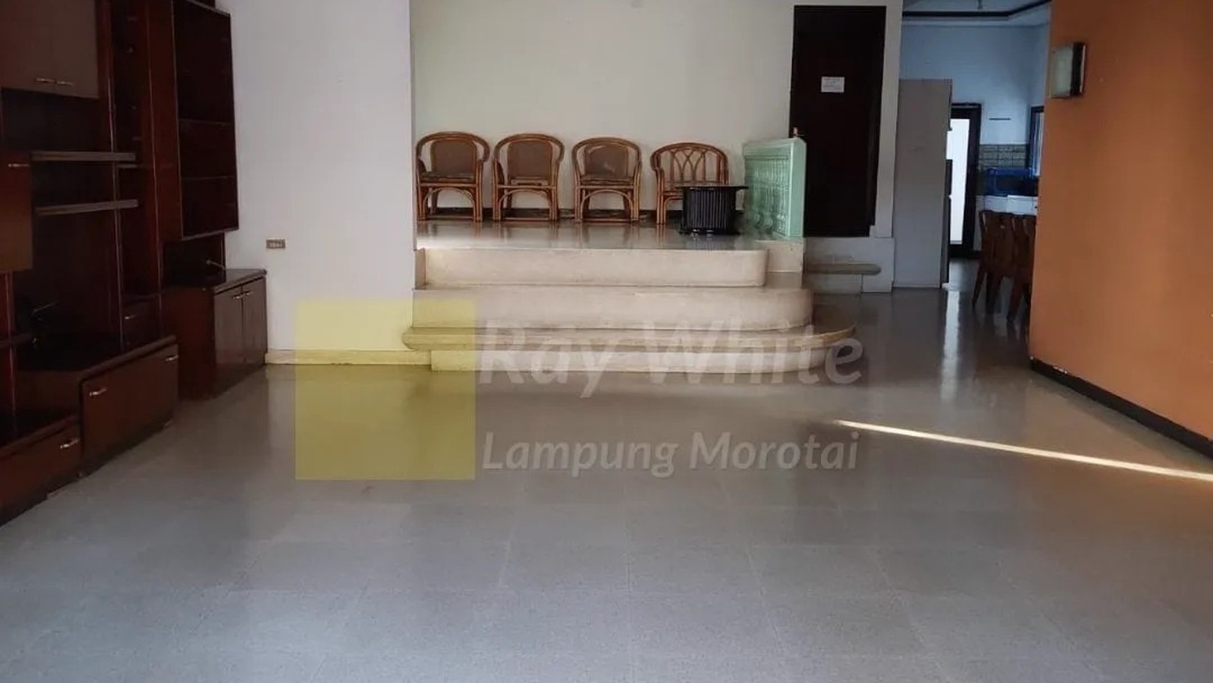 Disewakan rumah semi furnis Teluk betung bandar lampung