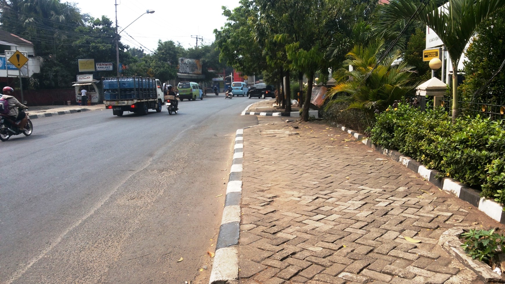 Tanah Strategis Di Jalan Utama Area Kebayoran Lama Jalur Propinsi