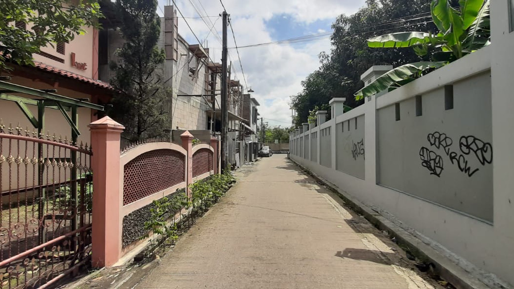 Tanah Keren Diarea Beji Depok Samping Kampus UI & Nempel Toll Cijago 