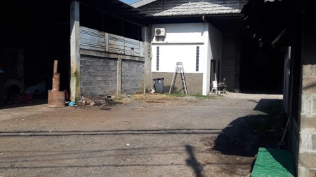 Gudang Plastik Jalan Krikilan Driyorejo Gresik (1990m2)