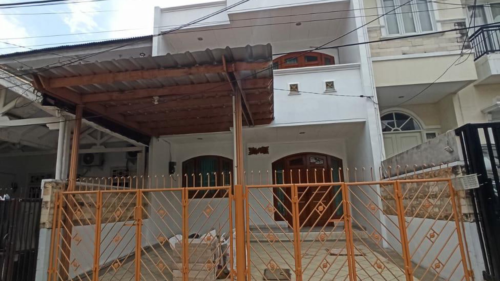 Jual Rumah rapi dan bagus SIAP huni