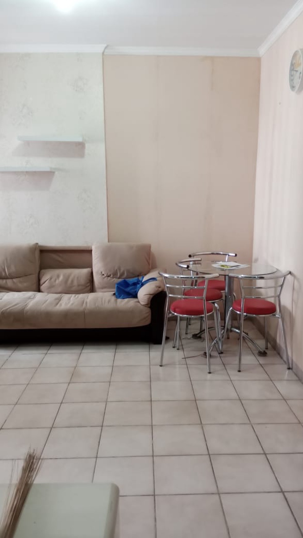 Apartemen siap huni semi furnish, harga murah di Gading Mediterania residence