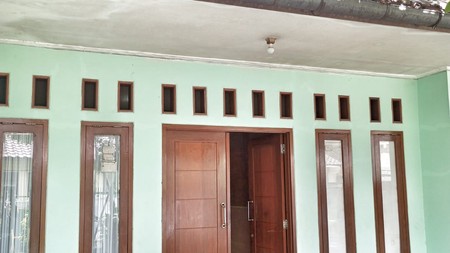 Rumah Asri Pinggir Jalan Dekat ke Stasiun Pondok Ranji #DG