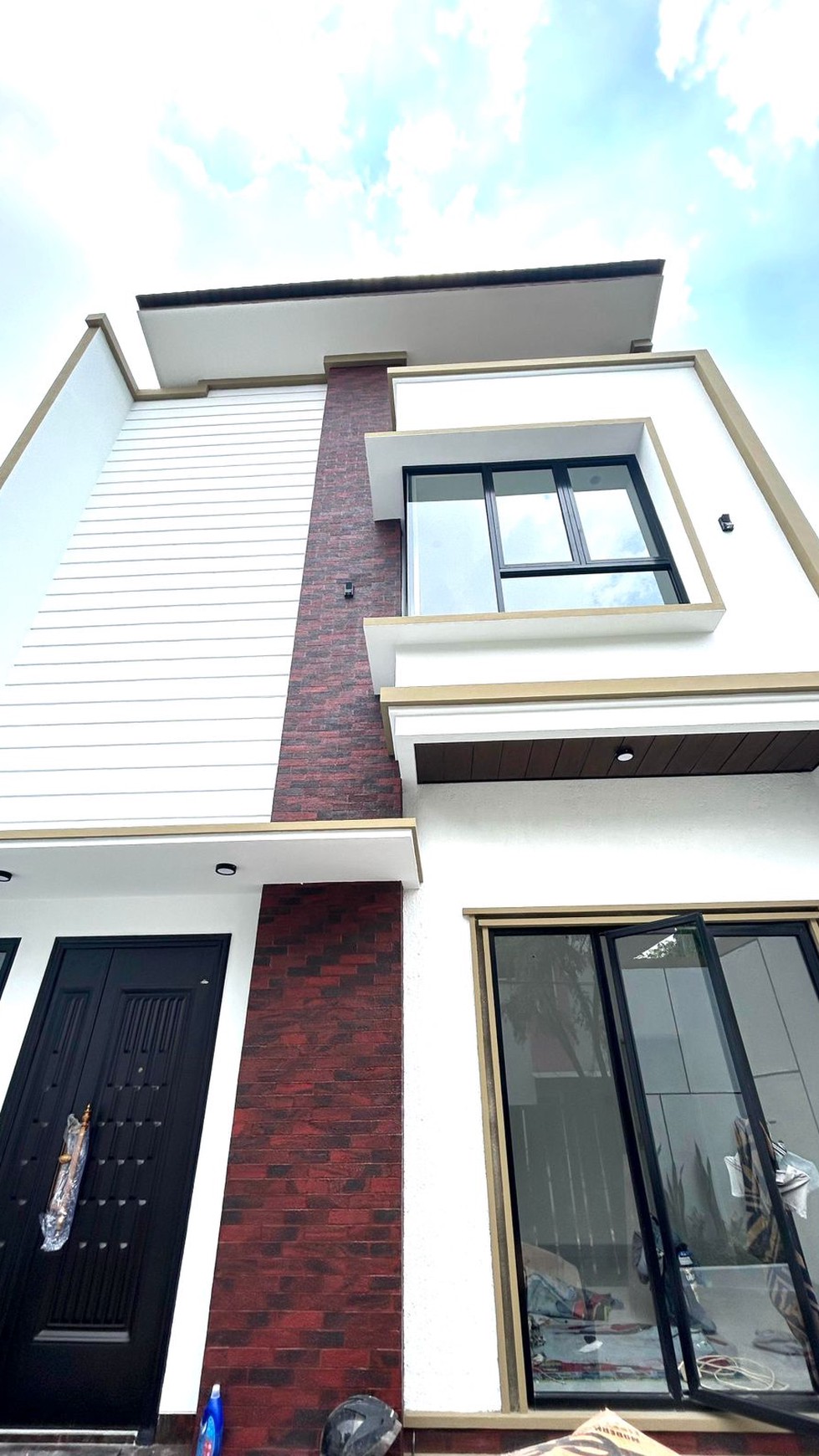 Dijual Rumah Cantik 2 lantai di Nusa Loka Bsd City