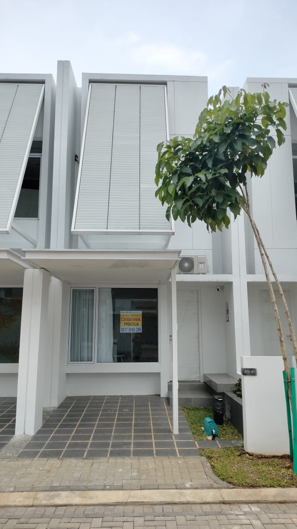 Tinggal bawa koper, rumah Full furnished brand new di BSD City