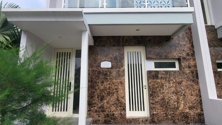 Dijual Rumah 2 Lantai di Safira Garden Sidoarjo