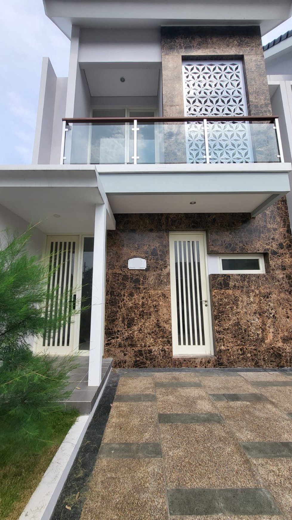 Dijual Rumah 2 Lantai di Safira Garden Sidoarjo