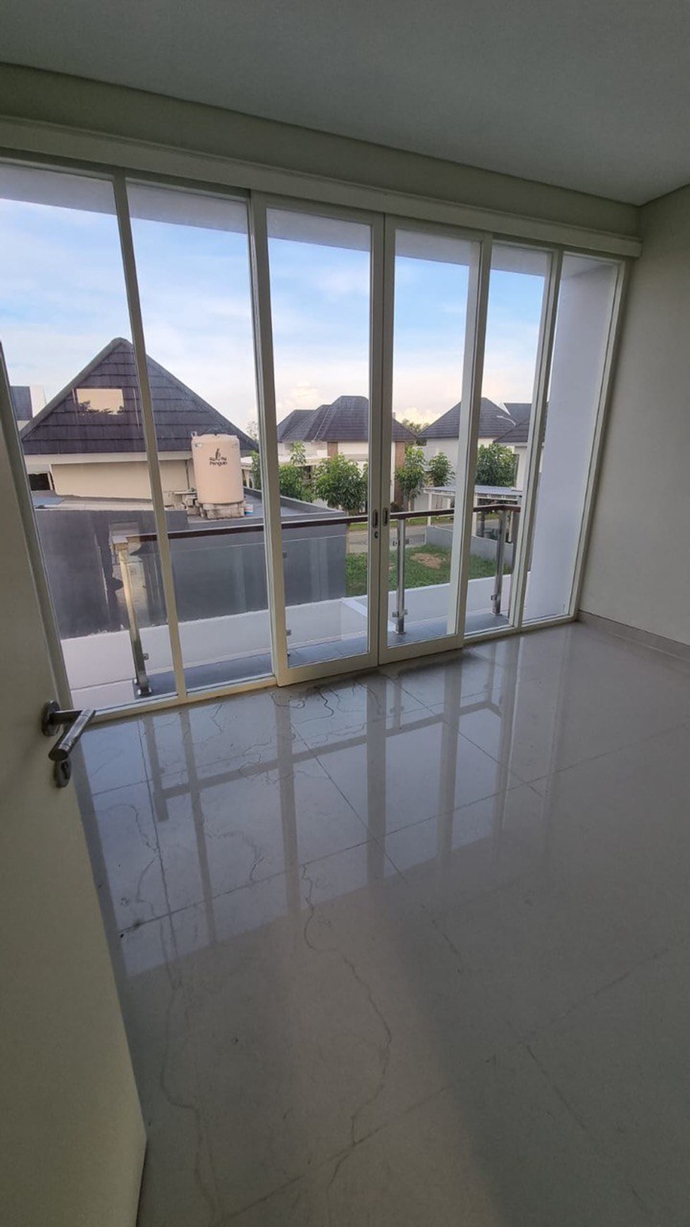 Dijual Rumah 2 Lantai di Safira Garden Sidoarjo