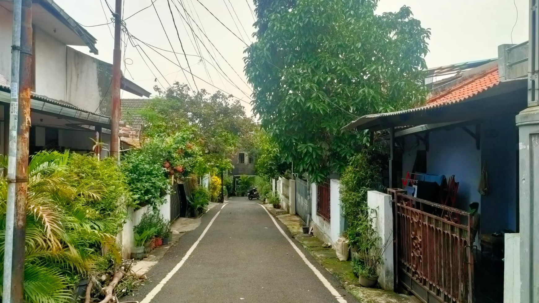 Rumah siap huni di pesanggrahan jakarta