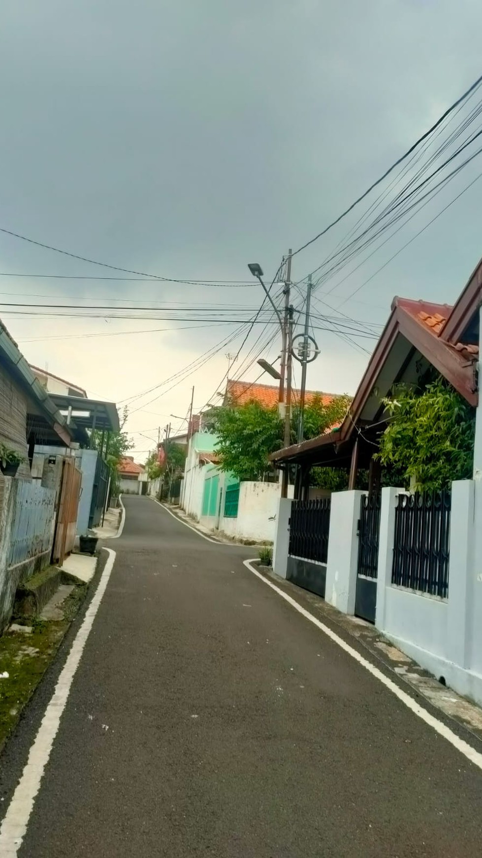 Rumah siap huni di pesanggrahan jakarta