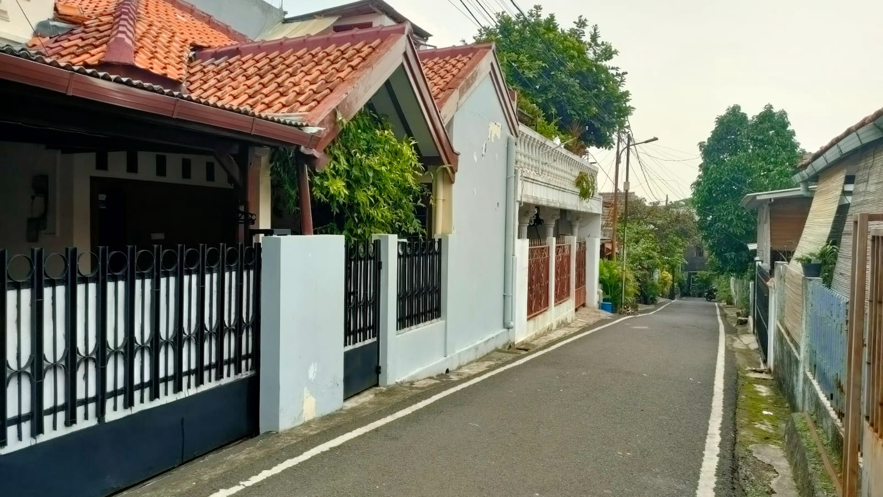 Rumah siap huni di pesanggrahan jakarta