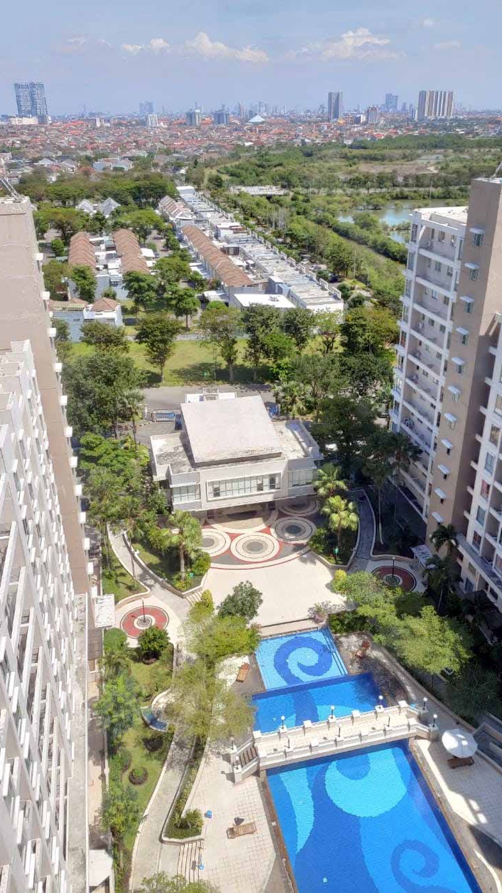 Apartement East Coast Tower Topaz, 2 Bedroom, View City & Pool, Kosongan