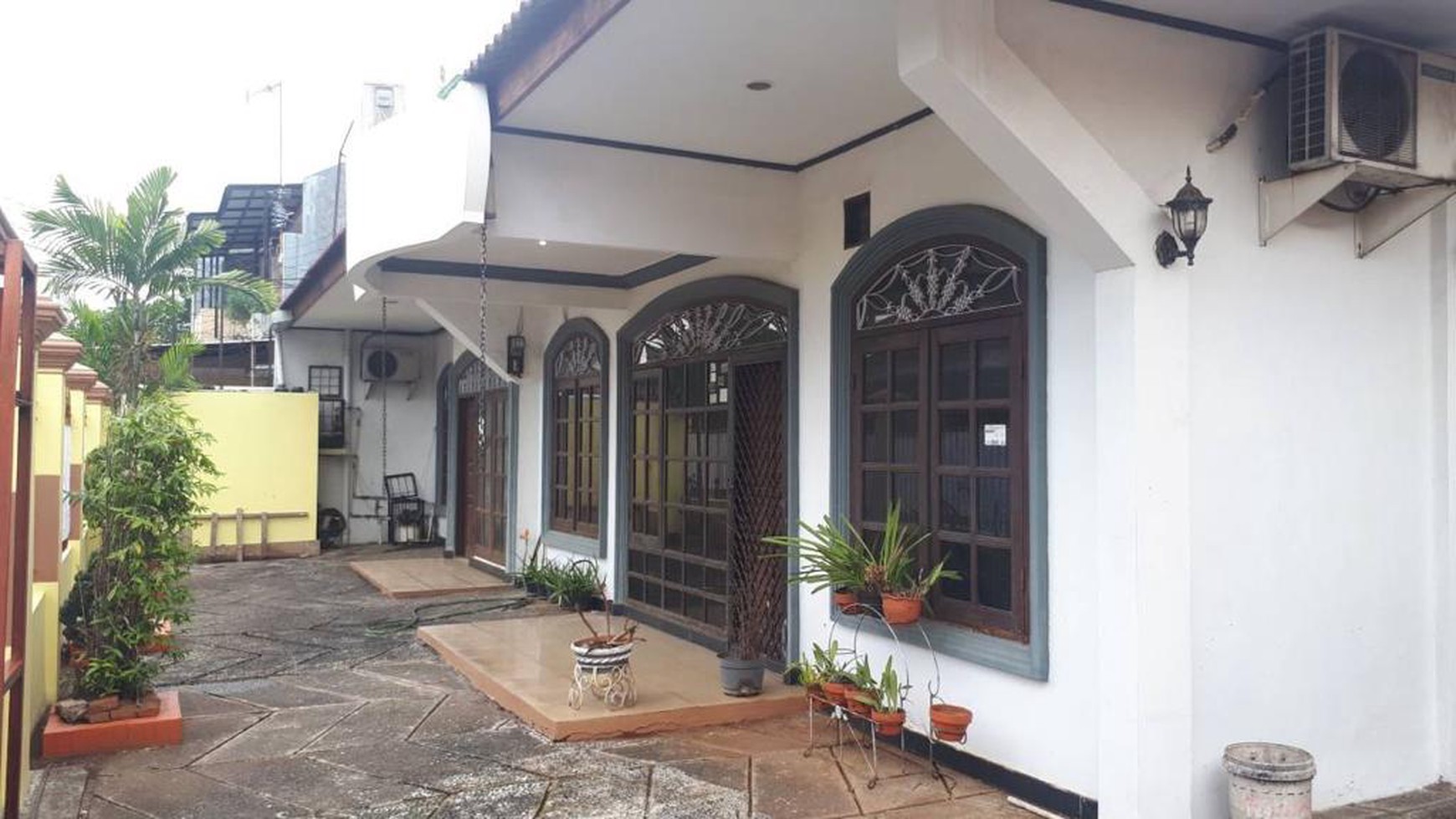 Dijual Rumah + Paviliun di Pancoran,