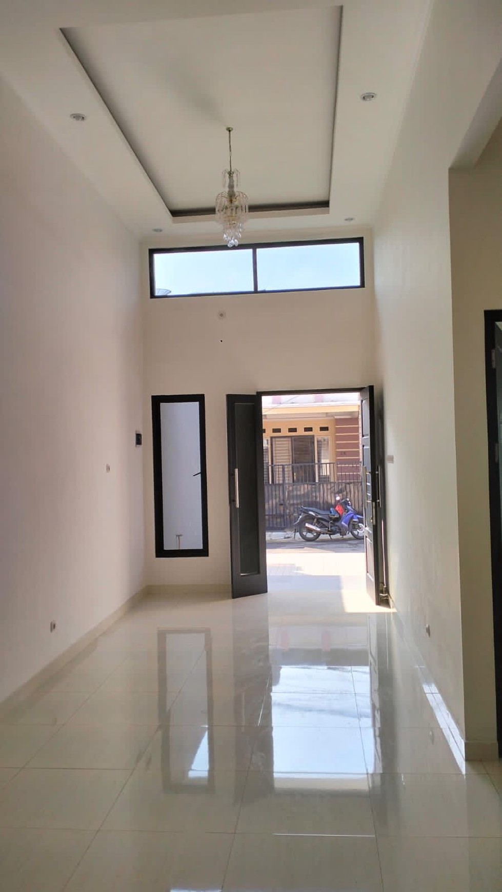 Dijual Rumah Cantik Minimalis Siap Huni di Griya Loka Bsd City