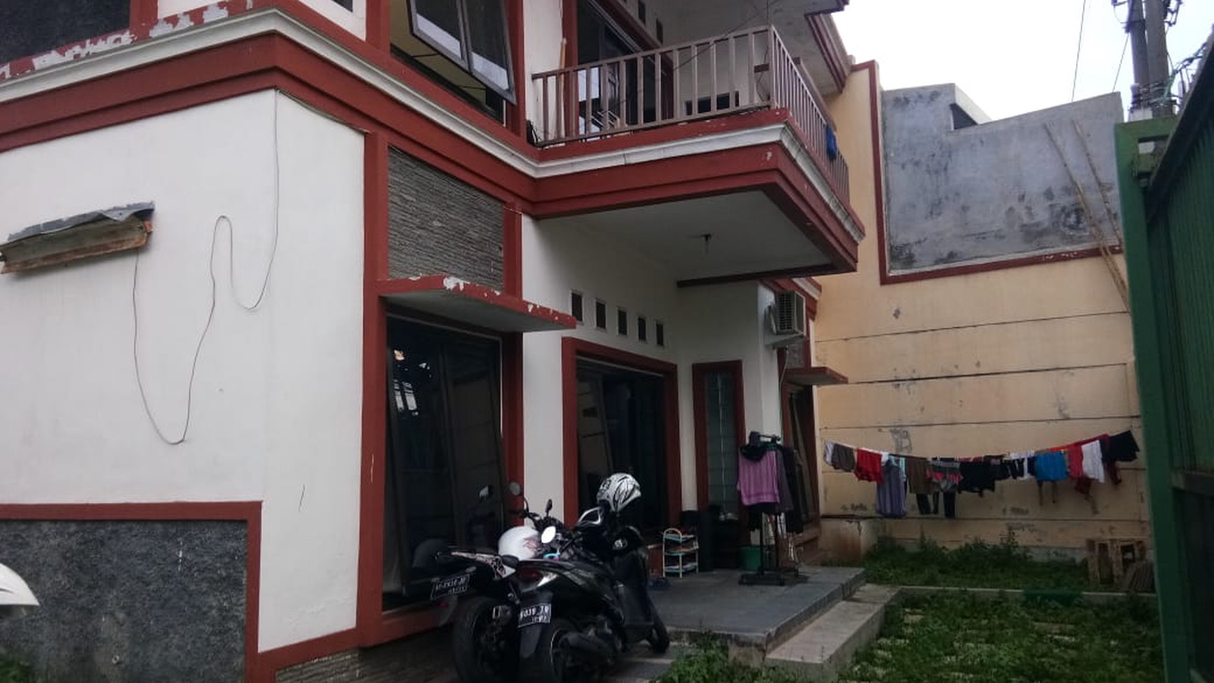 737.  Dijual Rumah Darmo Kali Surabaya