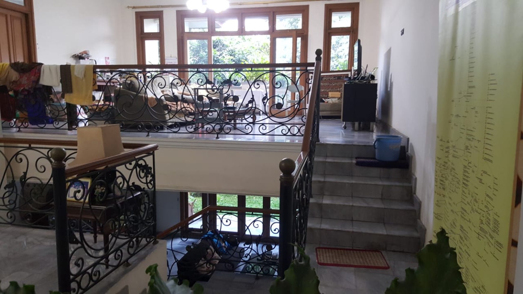 Rumah rapih, siap huni, lokasi strategis di Bintaro - Jakarta Selatan