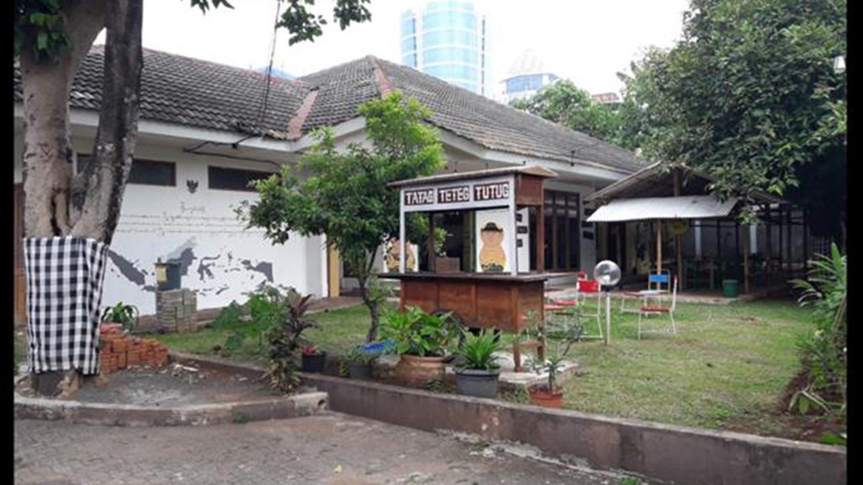 Rumah Bagus Di Komp Chrus Hystrix, Jl Jeruk Purut Cilandak Jakarta Selatan