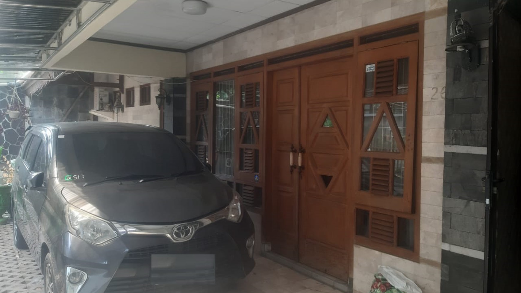 Rumah Strategis Diarea Cempaka Putih Hanya 300M Dari Jalan Utama.