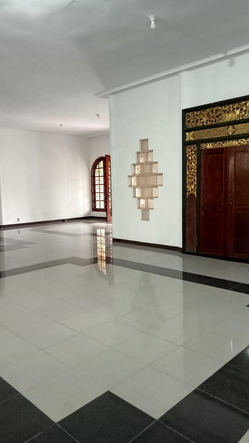 Rumah Hunian yang Humanis di Jalan BDN , Cilandak Jakarta Selatan.