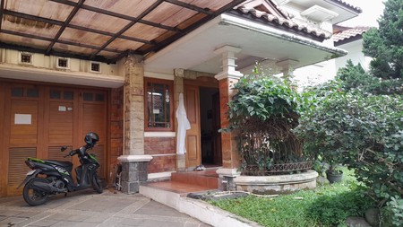 Rumah Asri Semi Furnished di Gegerkalong, Bandung