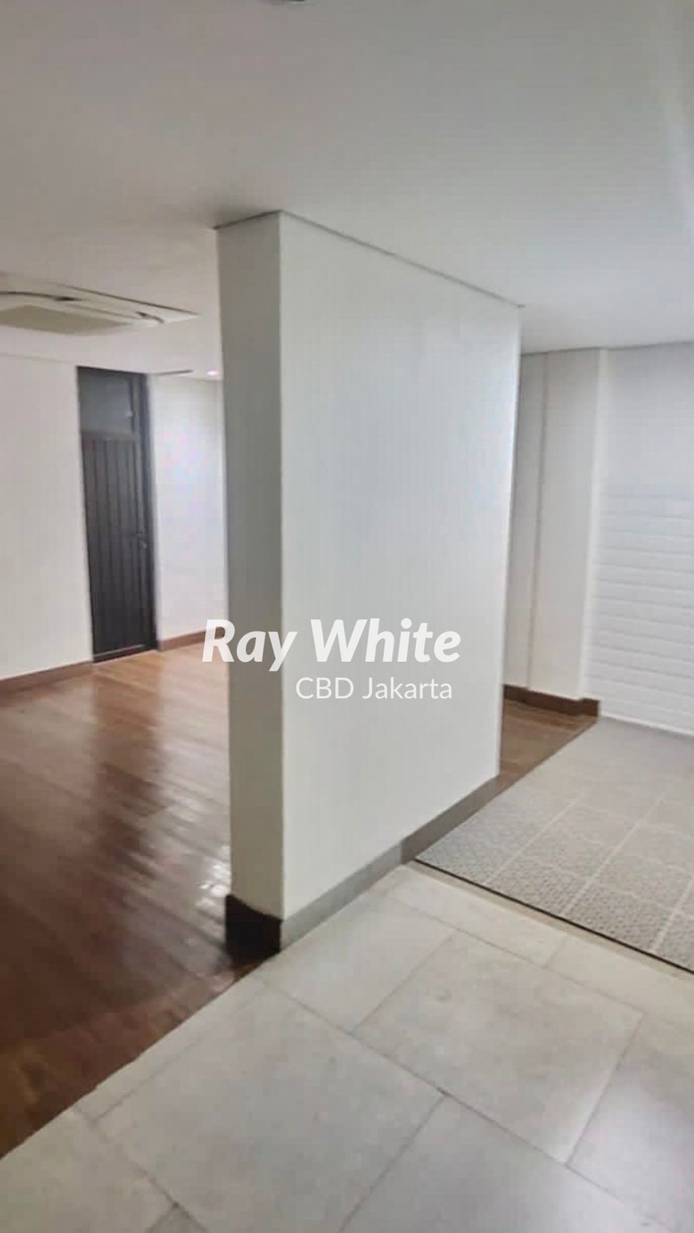 Office lokasi strategis didaerah komersial Kebayoran Baru Jakarta Selatan