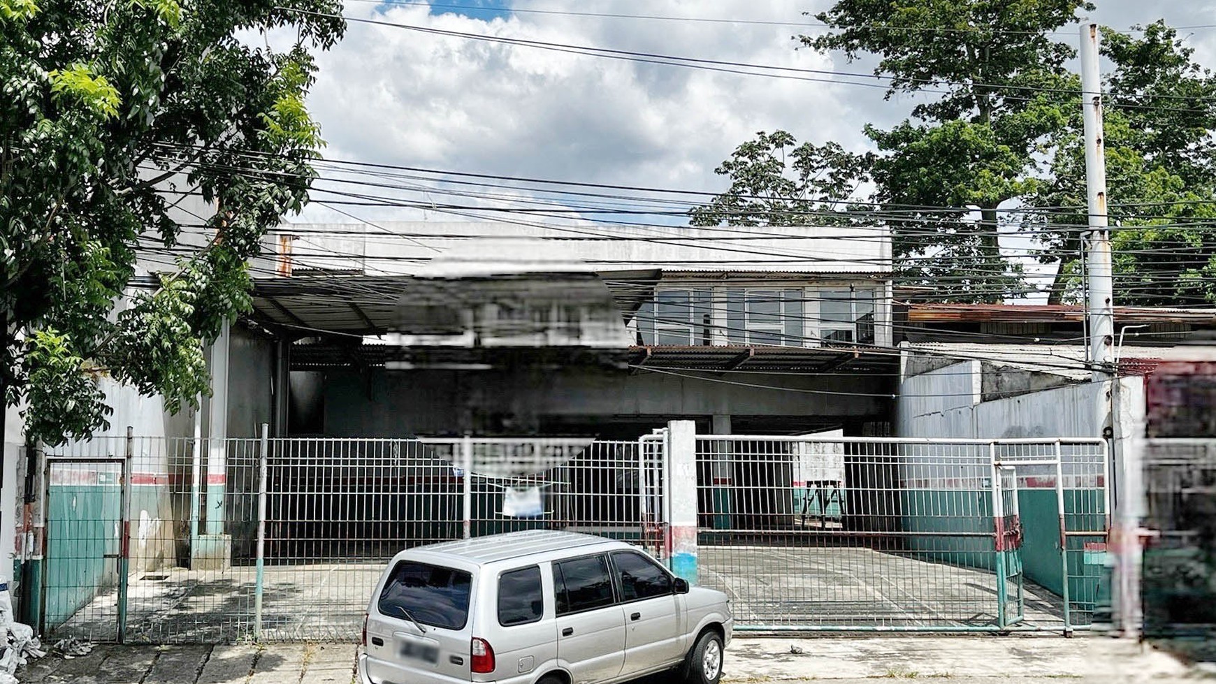 Ruang Usaha 2 Lantai Raya Serpong , Tangerang Luas 1.126m2