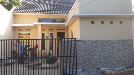 690. Dijual Rumah Indragiri , Wisma Tropodo, Waru Sidoarjo