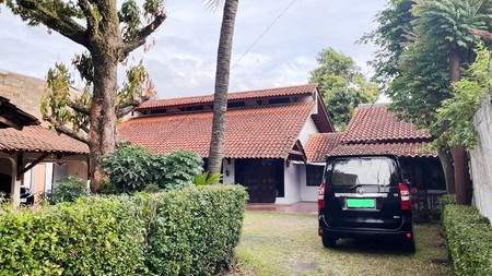 Rumah Bagus Lokasi Pinggir Jalan Sandratex Remoa Tangerang Selatan