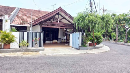 Rumah di Kutisari Indah Selatan Surabaya Selatan, Bagus + Terawat, Hook/Pojokan