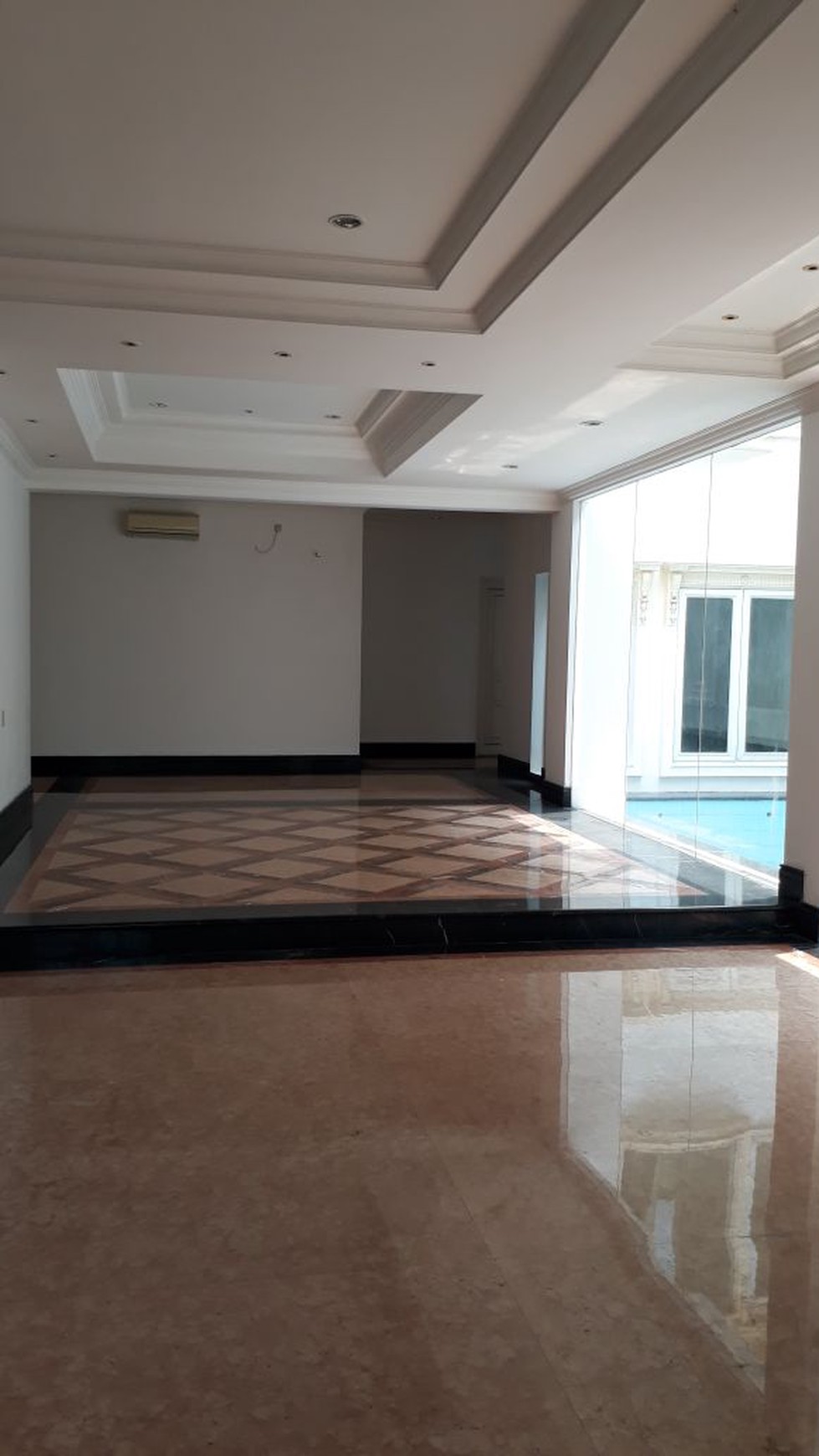 Rumah Lux Dijual di Pondok Indah