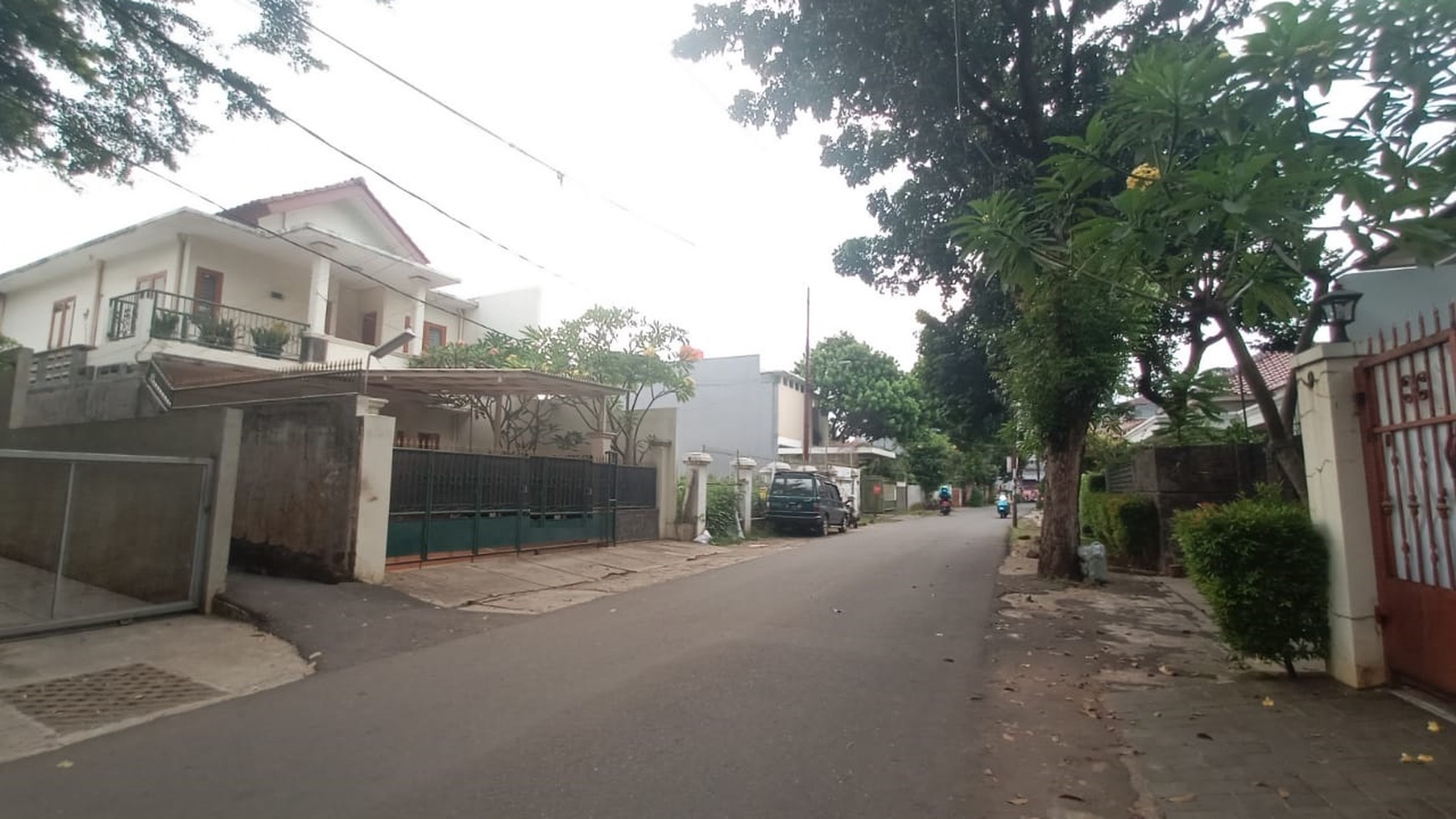 Rumah siap huni,bagus lingkungan aman di Pesanggrahan.