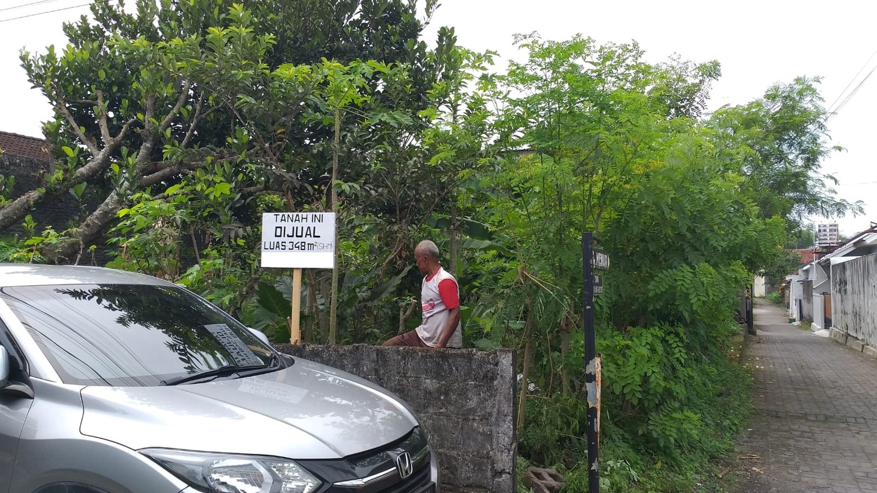 Tanah Pekarangan Luas 350 Meter Persegi Lokasi Ngaglik Sleman 