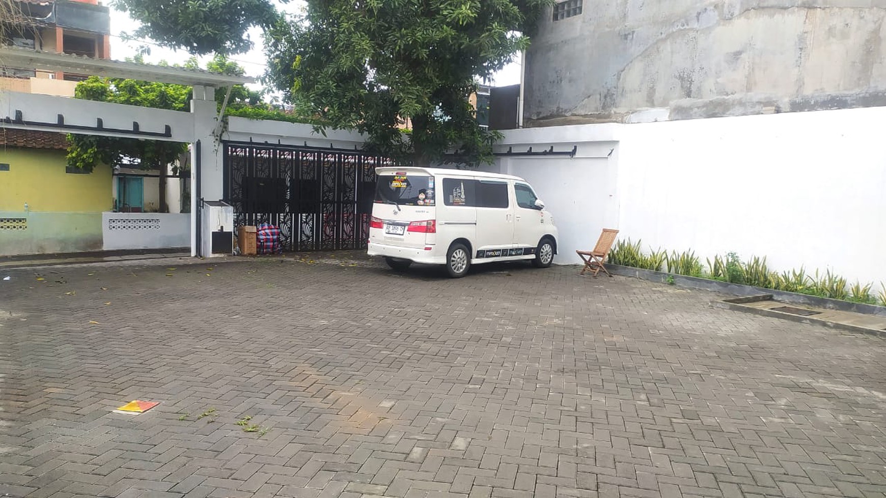 Rumah Tinggal Furnish Cocok Untuk Kost atau Homestay Lokasi Tengah Kota Dekat Kantor Balaikota 