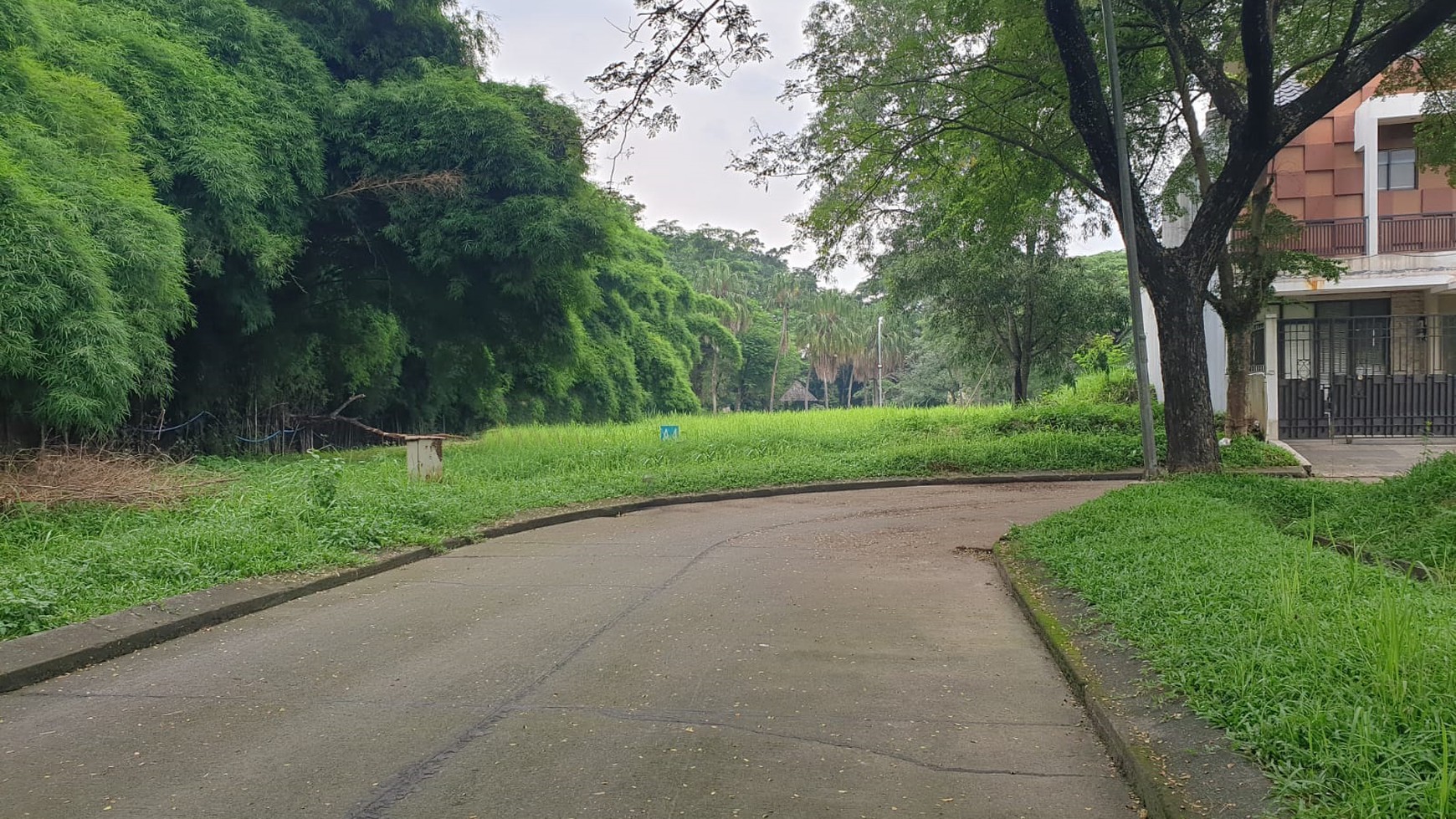 Kavling Super Cantik Bukit Golf Cibubur, Cluster Golfside