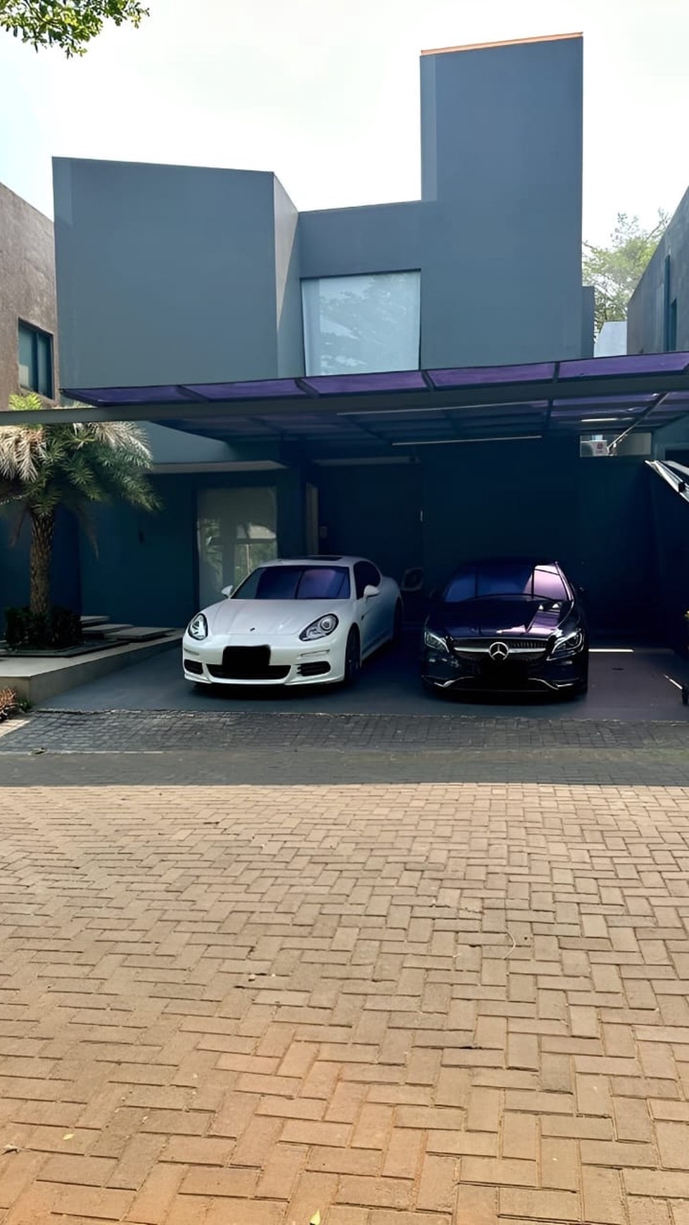 Rumah Bagus Siap Huni dan Asri di Ozone Residence, Bintaro Veteran, Jakarta Selatan