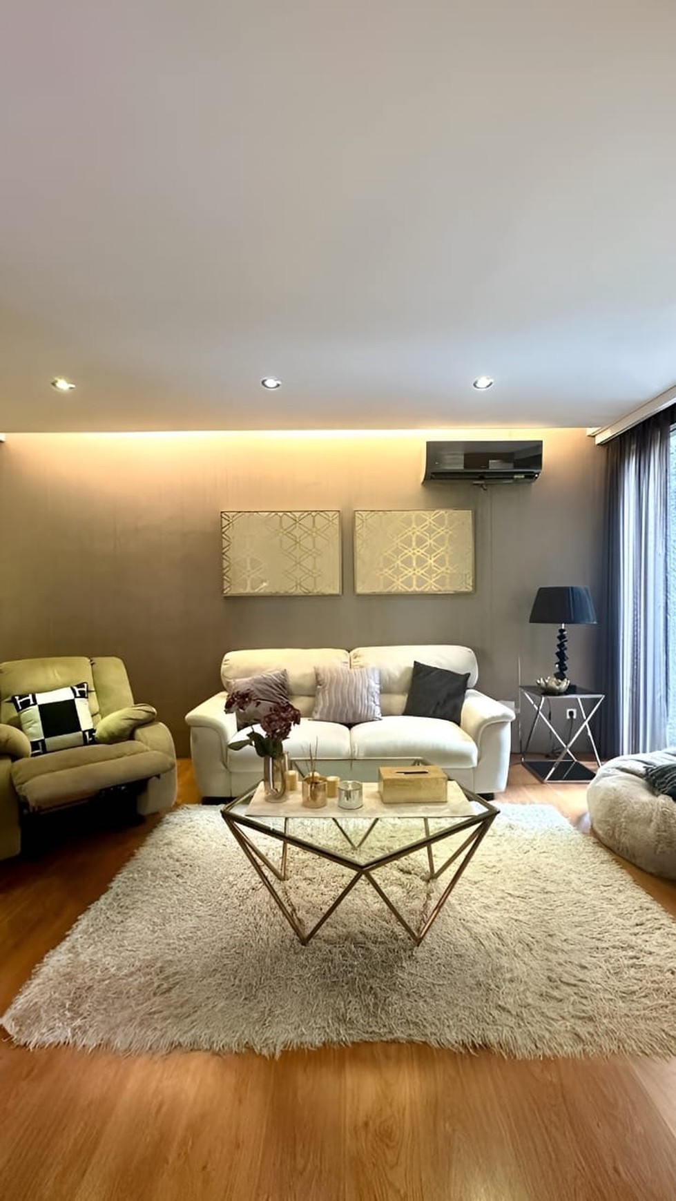 Rumah Bagus Siap Huni dan Asri di Ozone Residence, Bintaro Veteran, Jakarta Selatan