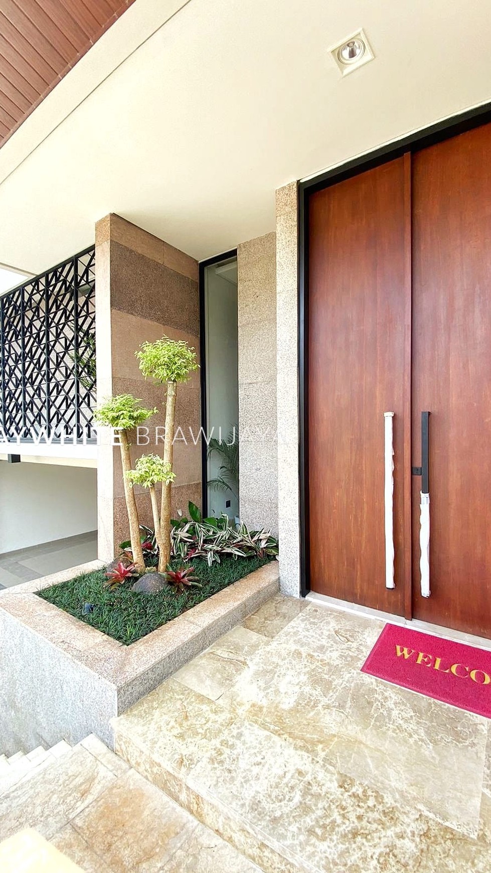 Brand New House Modern Minimalist Area Kemang