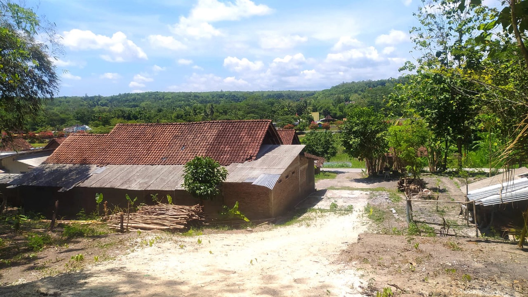 Tanah Pekarangan Lokasi Dekat Masjid Agung Bantul