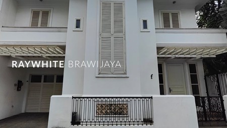 Townhouse Lingkungan Tenang Area Kemang Bebas Banjir