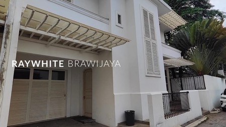 Townhouse Siap Huni Lingkungan Tenang Area Kemang