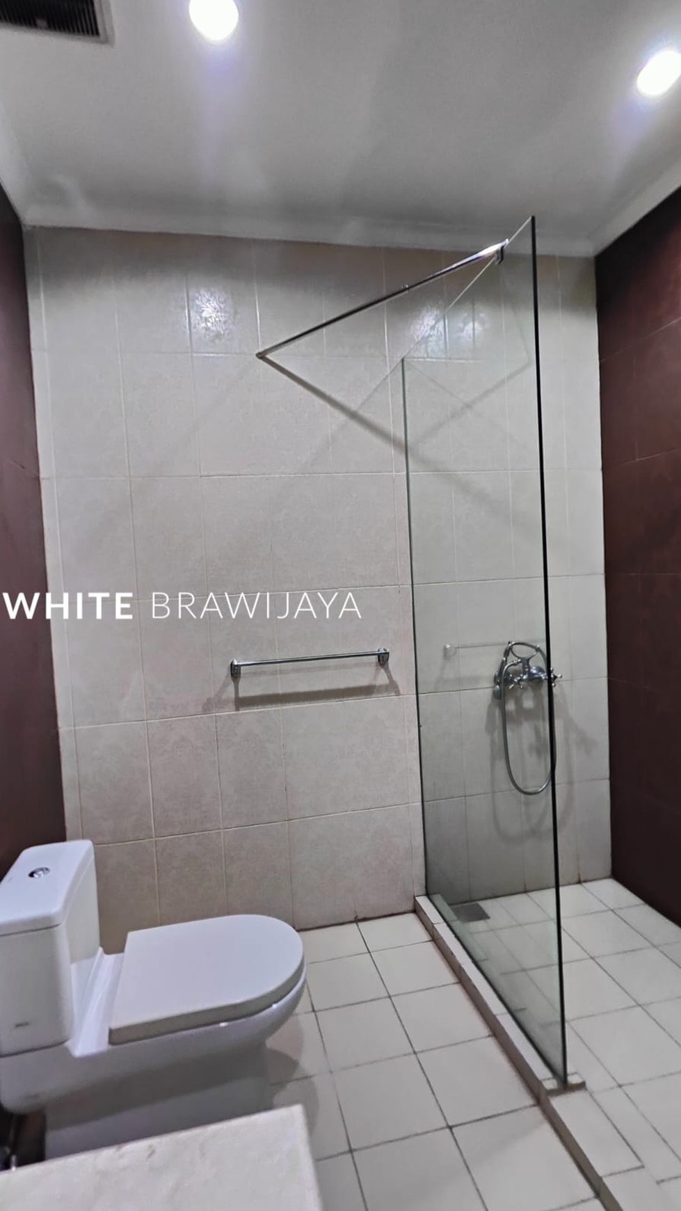 Townhouse Siap Huni Lingkungan Tenang Area Kemang