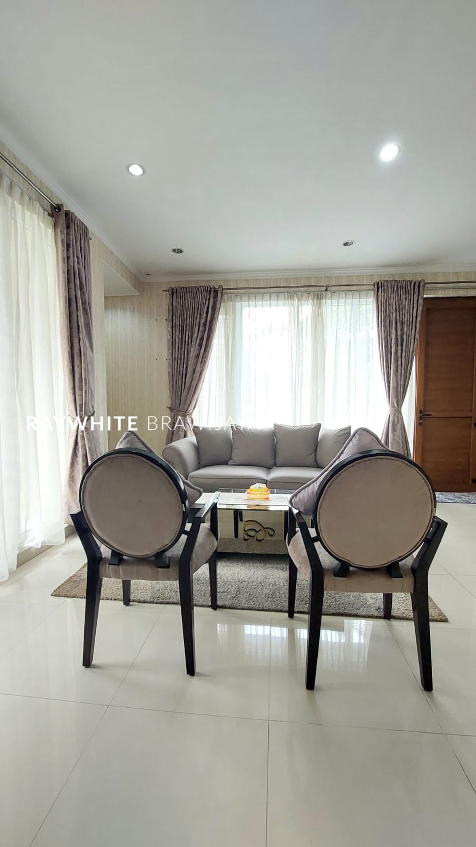 Townhouse Primera Kemang Utara Lingkungan Tenang 