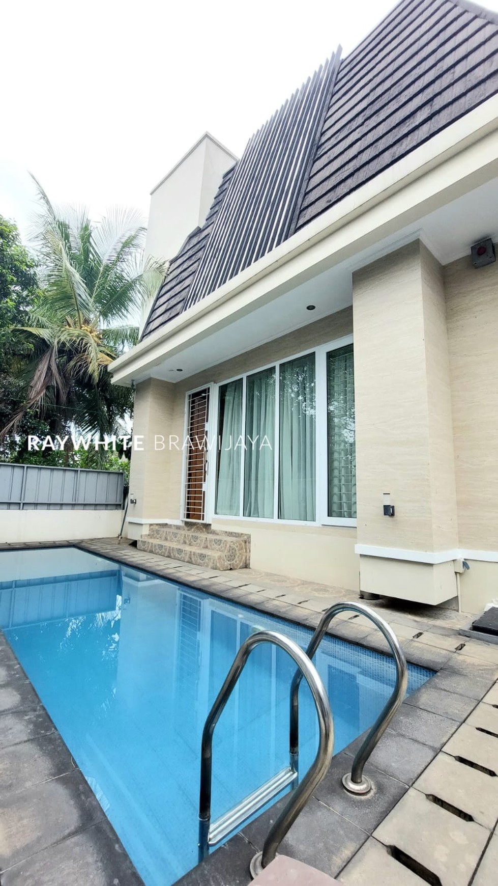 Townhouse Primera Kemang Utara Lingkungan Tenang 